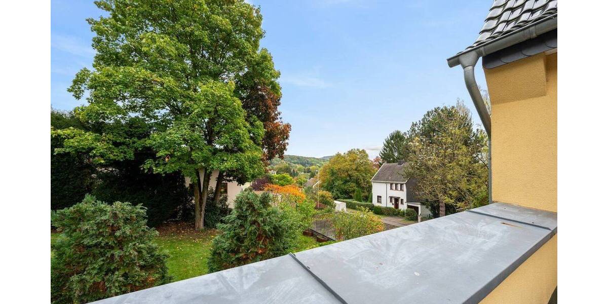 Einfamilienhaus Bonn Oberkassel - 6 Zimmer, 190 m&sup2;, 897.000&euro; | Angebot:25930102