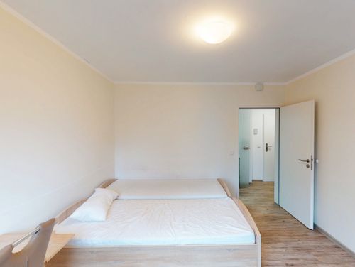 Möbliertes Zimmer in Männer-WG zentraler Lage für Studenten und Azubis 1 zimmer