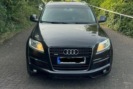 Audi Q7 243.022 km 8.999 &euro; Bonn 53179