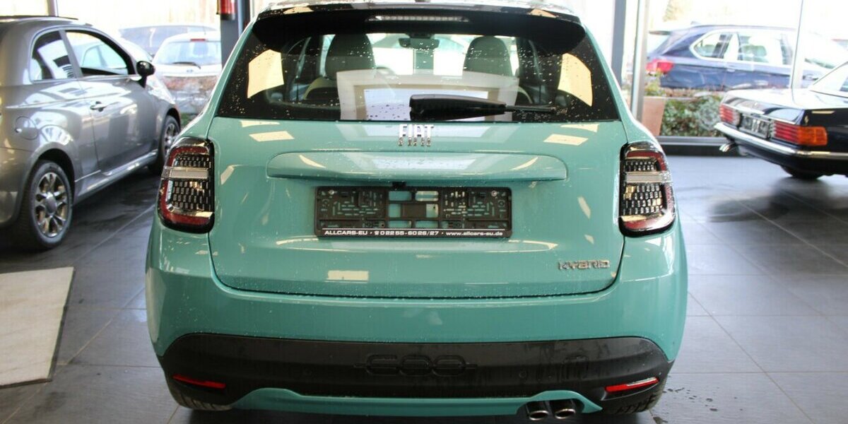 Fiat 600 Hybrid 2.394 km 21.480 &euro; Euskirchen 53881