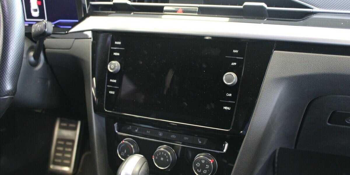 VW Arteon 2.0 TSI OPF DSG R Line 106.743 km 23.980 &euro; Euskirchen 53881