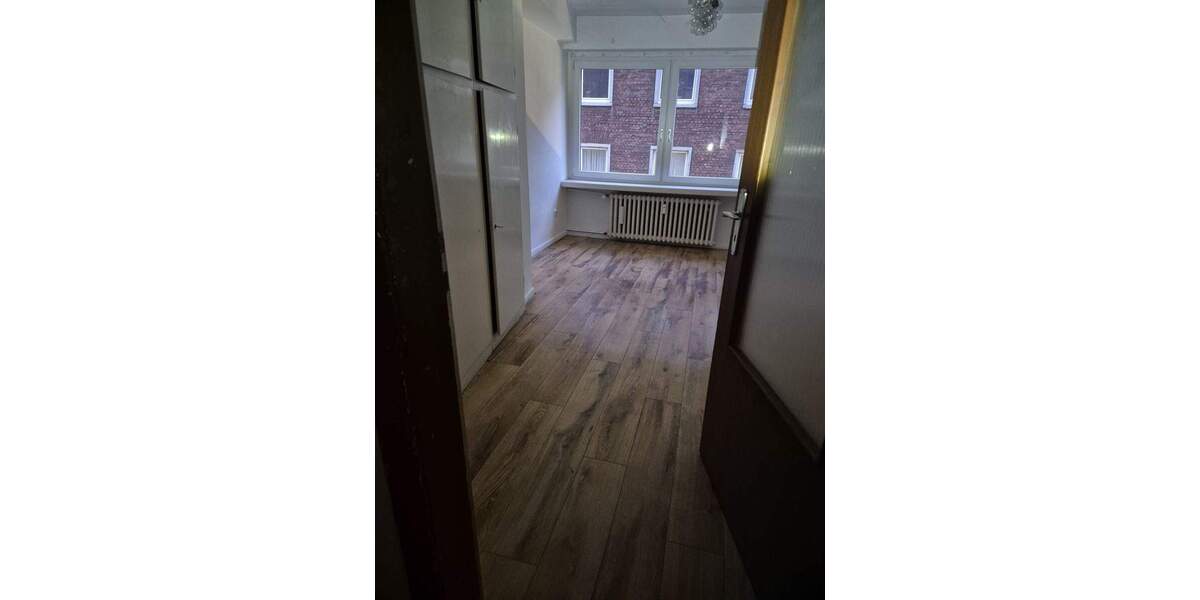 Etagenwohnung Köln Kalk - 5 Zimmer, 160 m&sup2;, 1.600&euro; | Angebot:25799015