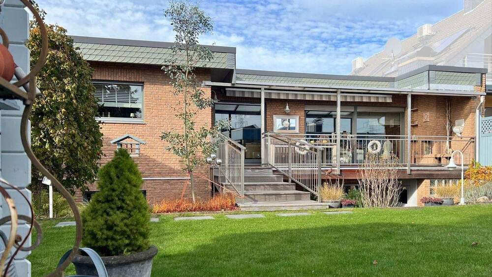 Bungalow Erftstadt Kierdorf - 8 Zimmer, 145 m&sup2;, 599.000&euro; | Angebot:24765539