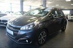 Peugeot 208 PureTech 82 Style - Panorama - 88.339 km 7.980 &euro; Euskirchen 53881