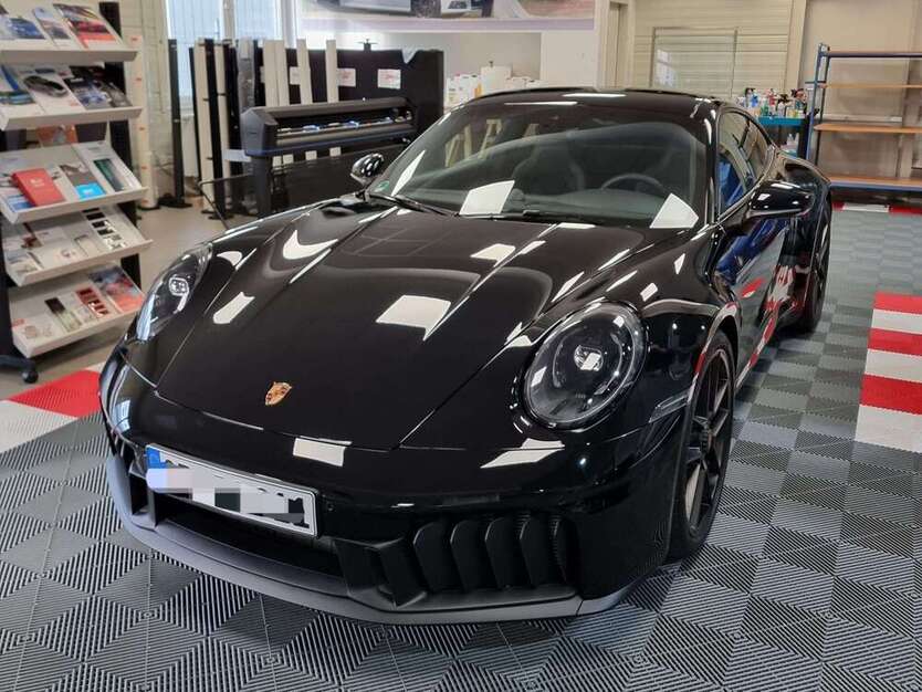 992
