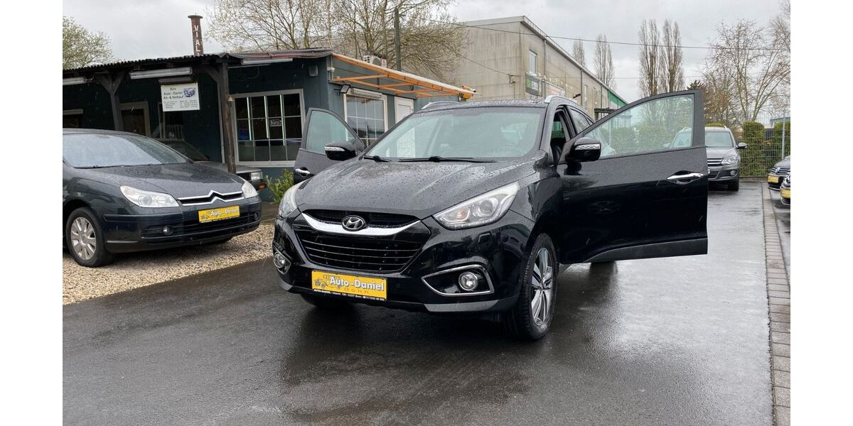 Hyundai ix35 129.000 km 10.499 &euro; Bonn 53227