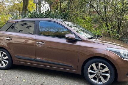 Hyundai i20 115.000 km 9.900 € Remagen 53424