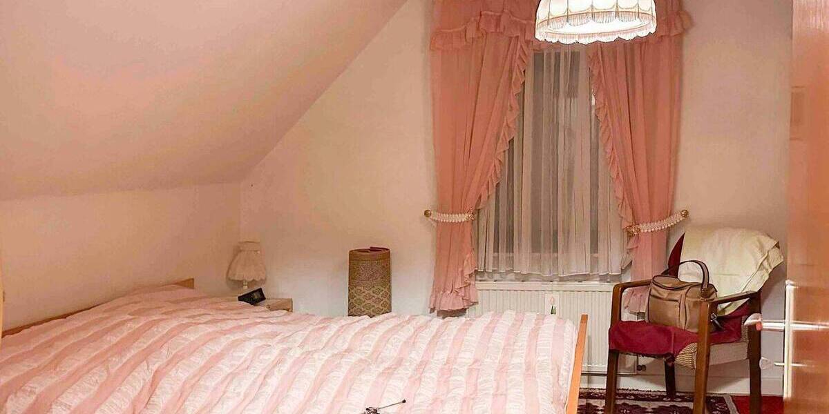 Einfamilienhaus Hennef (Sieg) Köschbusch - 4 Zimmer, 229.000&euro; | Angebot:26528123