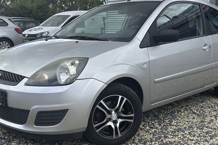 Ford Fiesta 155.438 km 799 € Weilerswist 53919