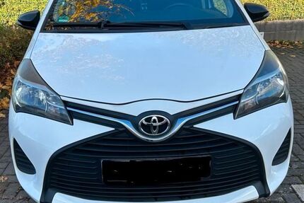 Toyota Yaris 128.800 km 6.300 &euro; Sankt Augustin 53757