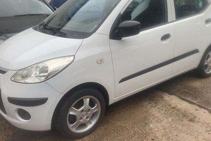 Hyundai i10 32.793 km 4.795 &euro; Köln 51107