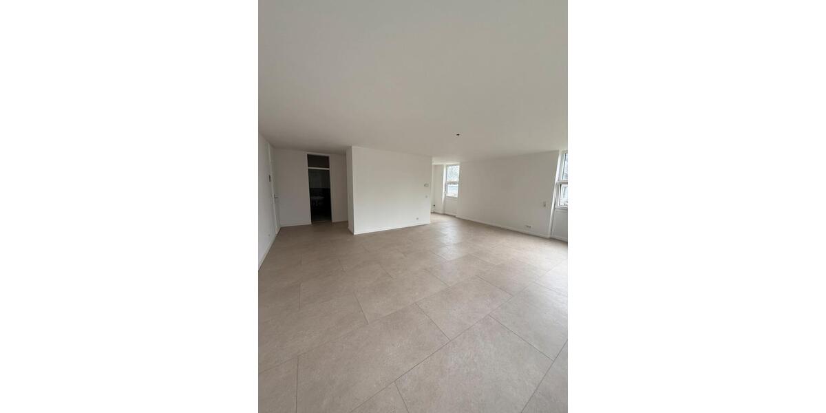 Erdgeschoßwohnung Sankt Augustin - 2 Zimmer, 80 m&sup2;, 1.290&euro; | Angebot:24837998