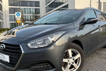 Hyundai i40 178.000 km 7.999 &euro; Köln (Ostheim) 51107