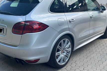 Porsche Cayenne 182.000 km 18.500 &euro; Bergisch Gladbach 51469