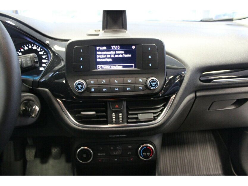 Ford Fiesta 1.1 - AHK - Klima - BT - 68.512 km 7.980 € Euskirchen 53881