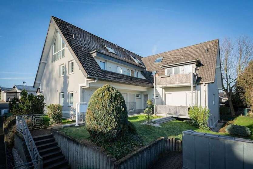 Haus zum Kaufen in Sankt Augustin 2.500.000 € 646 m²