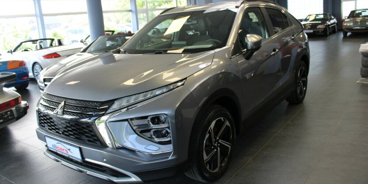 Mitsubishi Eclipse Cross Plug-in Hybrid 4WD Plus 85.459 km 18.480 &euro; Euskirchen 53881