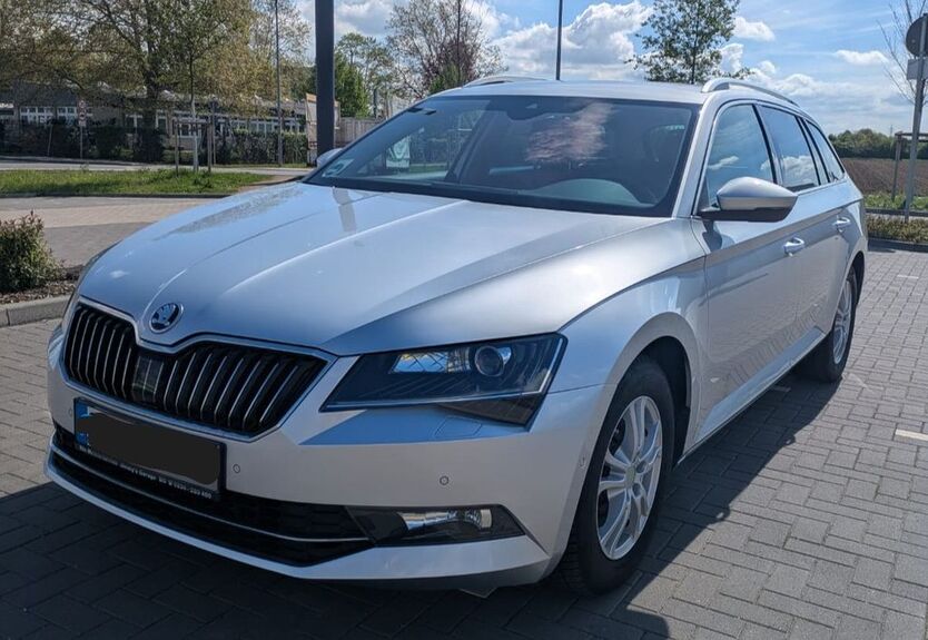 Skoda Superb 104.043 km 19.999 € Bornheim 53332
