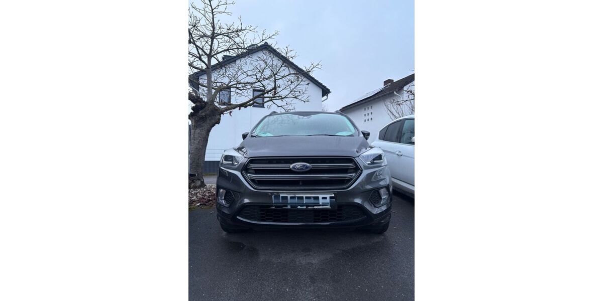 Ford Kuga 93.000 km 15.500 &euro; Köln 50767