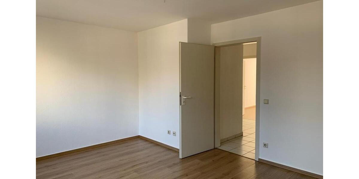 Etagenwohnung Bonn Gielgen - 2 Zimmer, 65 m&sup2;, 820&euro; | Angebot:24691730