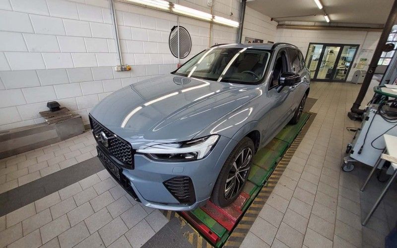 Volvo XC60 24.093 km 42.500 &euro; Hennef 53773