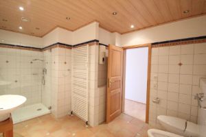 Im Herzen von Pützchen - Große 3-Zimmer-Wohnung mit Sonnenbalkon - 3- Bonn Gielgen | Angebot:26470350