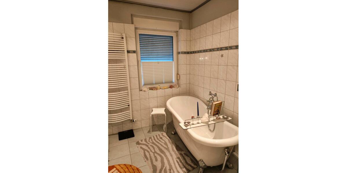 Reihenhaus Sinzig - 6 Zimmer, 120 m&sup2;, 1.200&euro; | Angebot:27687669