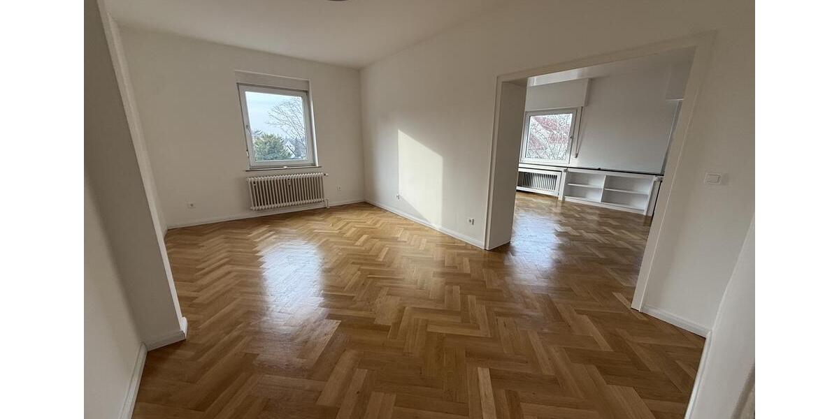 Maisonettenwohnung Bergisch Gladbach Gronau - 5 Zimmer, 135 m&sup2;, 1.700&euro; | Angebot:24662303