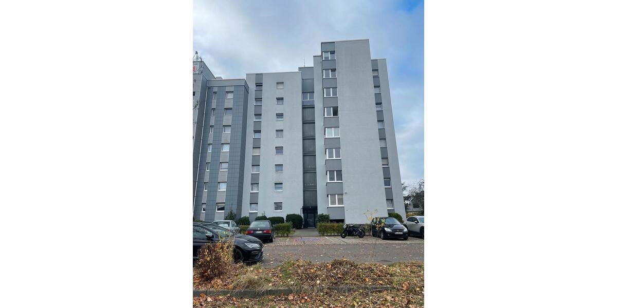 Kapitalanlage ! 3-Zimmer Wohnung vermietet mit Loggia + Garage 3 zimmer