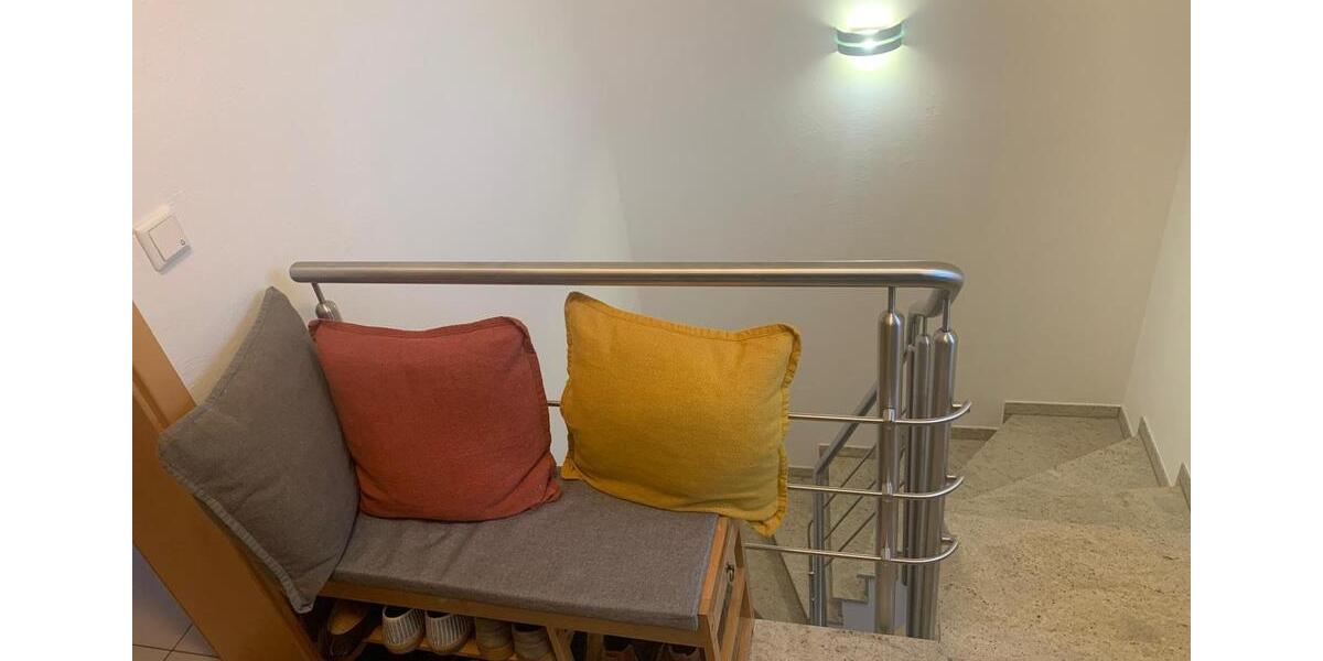 Dachgeschoßwohnung Overath - 2 Zimmer, 83 m&sup2;, 1.079&euro; | Angebot:24488192