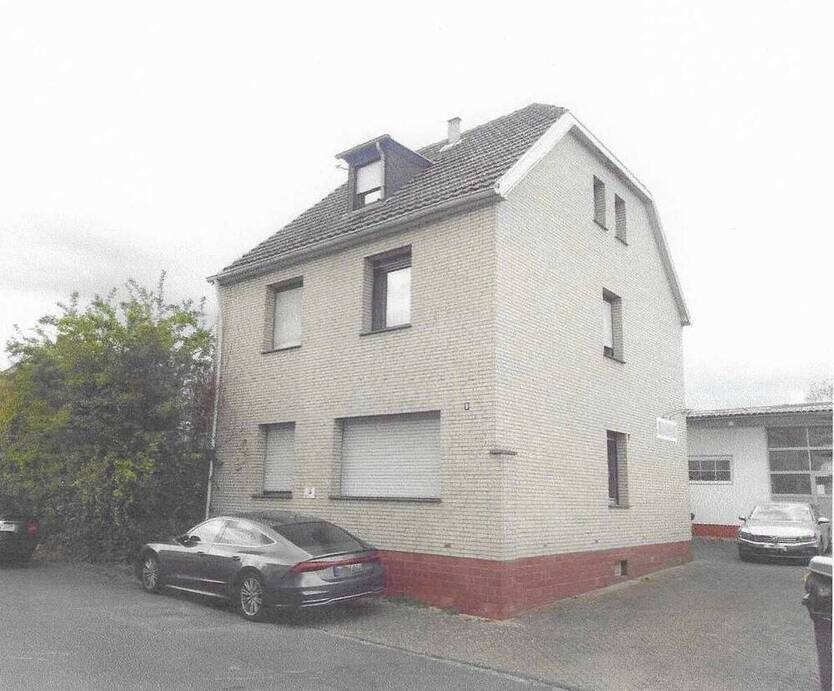 50321 Brühl bei Köln - Freiwerdende Gewerbehalle rd. 700 m² + Wohnhaus ca. 140 m²
