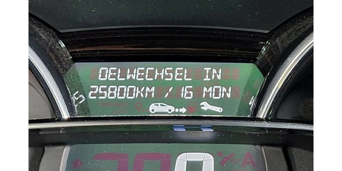 Renault Clio 90 Bose Klima Navi PDC SHZ ServNeu 60tkm 1Hd 60.000 km 11.500 &euro; Erftstadt 50374