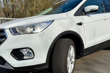 Ford Kuga 34.360 km 14.490 &euro; Niederkassel 53859