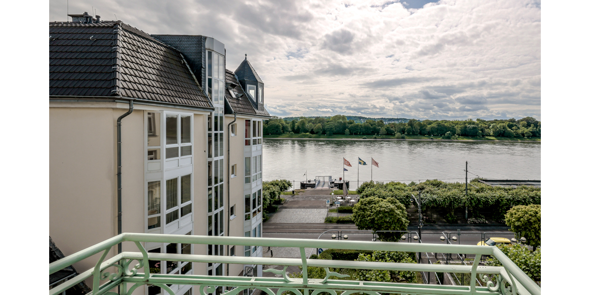 Top Eigentumswohnung mit Rheinblick, 2 Balkonen und Tiefgaragenstellplatz! - Etagenwohnung Königswinter | Angebot:27225155