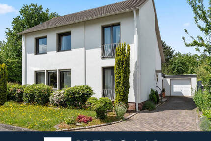 Freistehendes Einfamilienhaus im 70er Jahre Stil mit 8 Zimmern in Geilenkirchen !