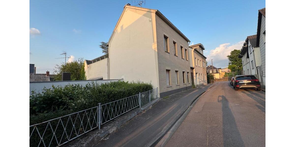 Einfamilienhaus Bornheim - 4 Zimmer, 130 m&sup2;, 280.000&euro; | Angebot:24870479