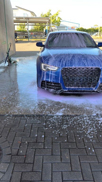 Audi A5 208.000 km 15.500 € Bonn 53119