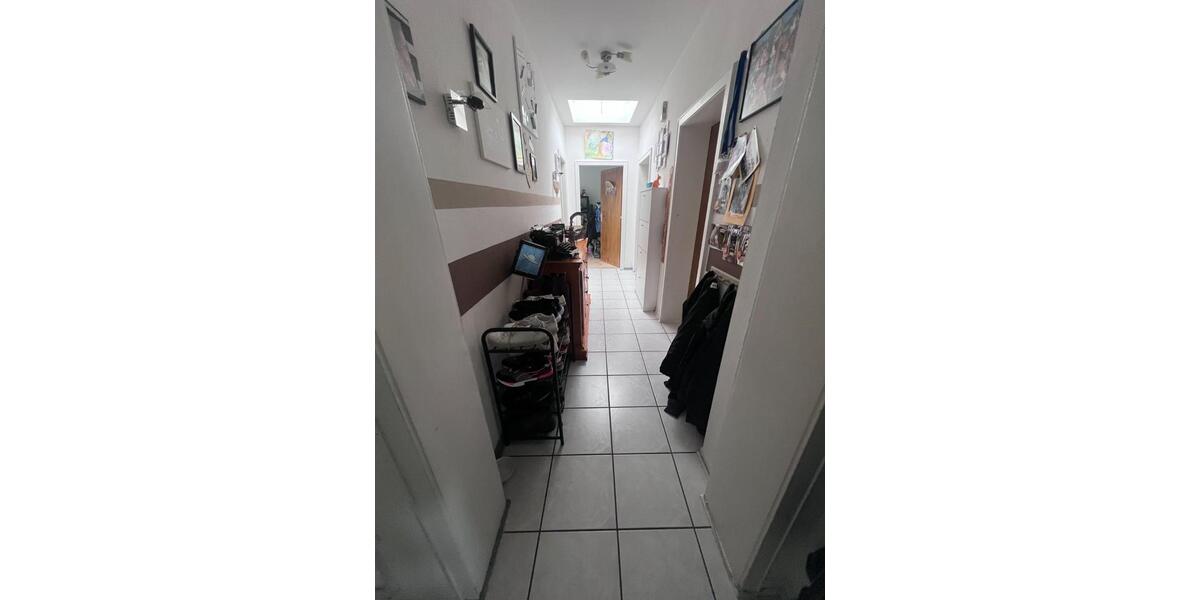 Etagenwohnung Rösrath - 4 Zimmer, 105 m&sup2;, 1.365&euro; | Angebot:24717248