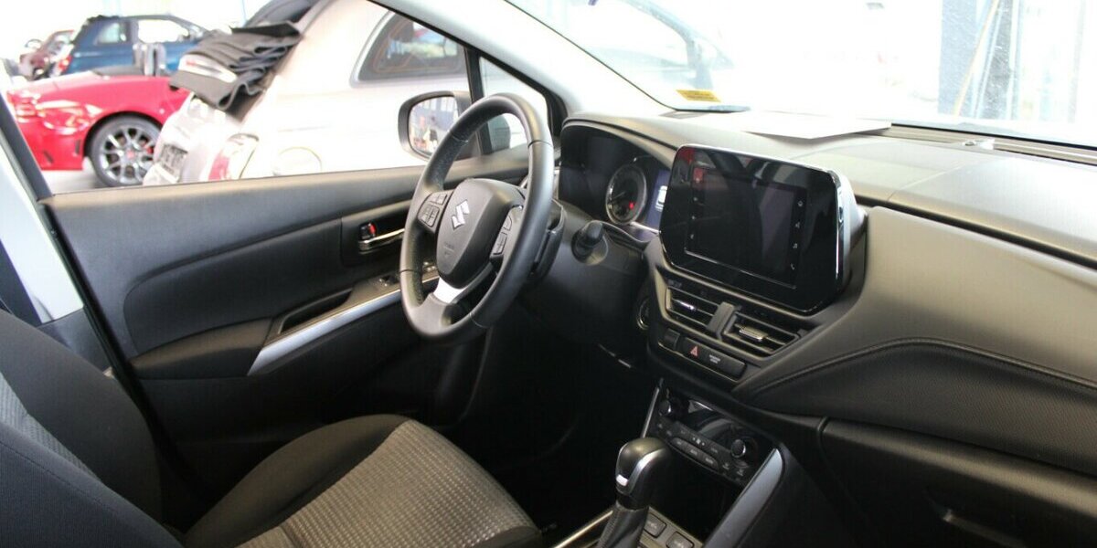 Suzuki S-Cross 1.4 Boosterjet Mild Hybrid Comfort 25.829 km 22.980 &euro; Euskirchen 53881