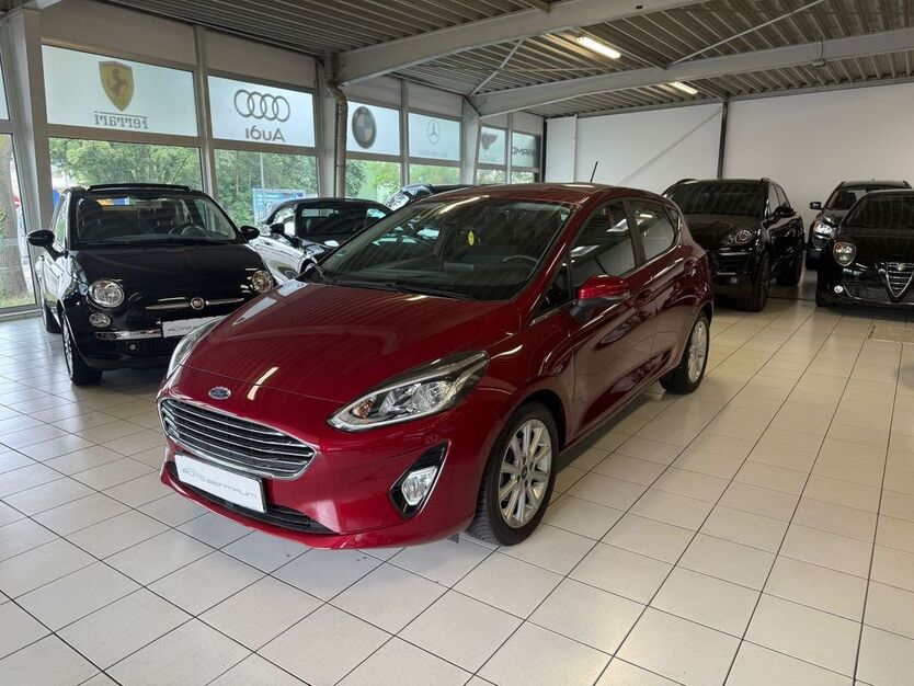 Ford Fiesta 49.300 km 13.990 € Köln 50827