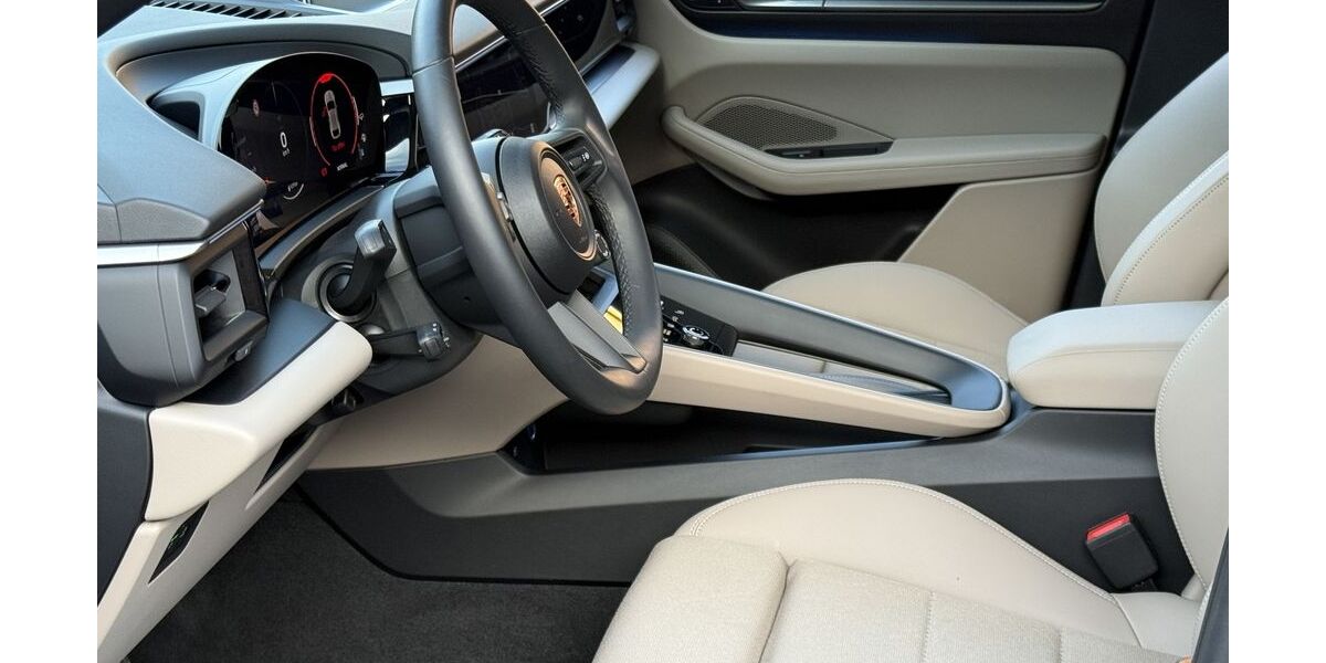 Porsche Macan 9.300 km 83.790 &euro; Frechen (bei Köln) 50226