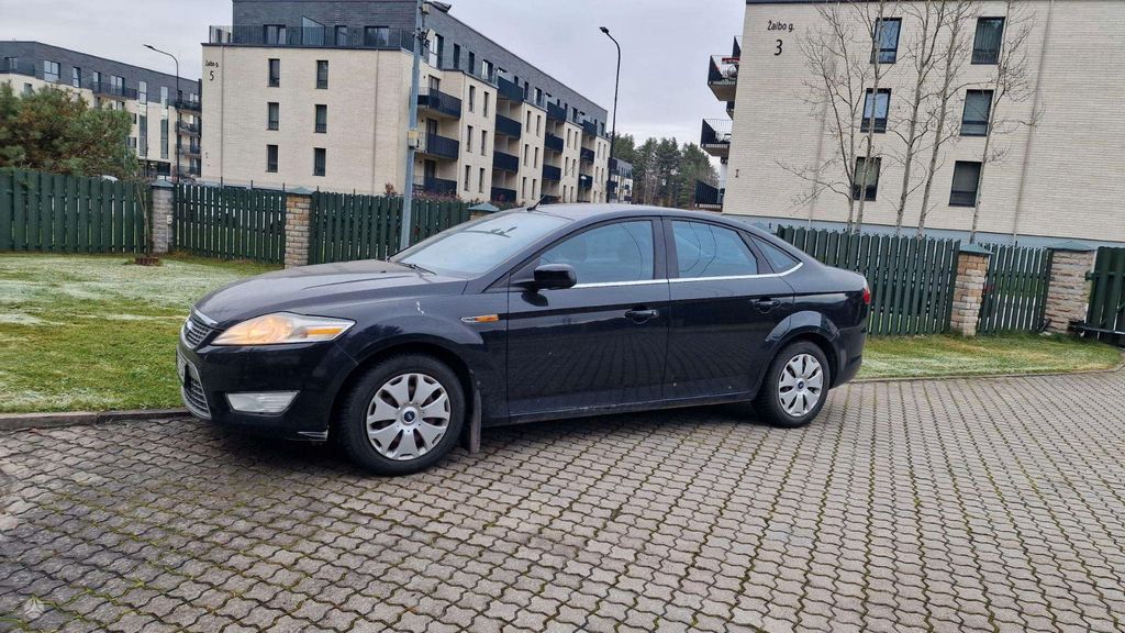 Ford Mondeo 145.555 km 3.899 &euro; Königswinter 53639