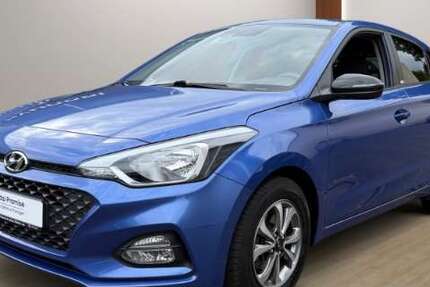 Hyundai i20 60.805 km 12.490 € Brühl 50321