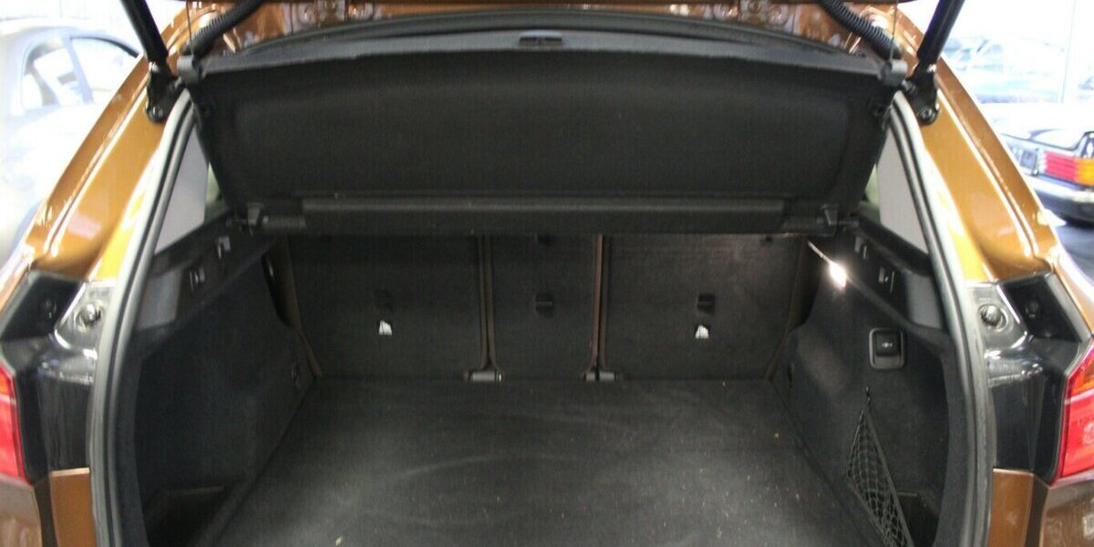 BMW X1 xDrive20i Aut.xLine 103.250 km 17.980 &euro; Euskirchen 53881