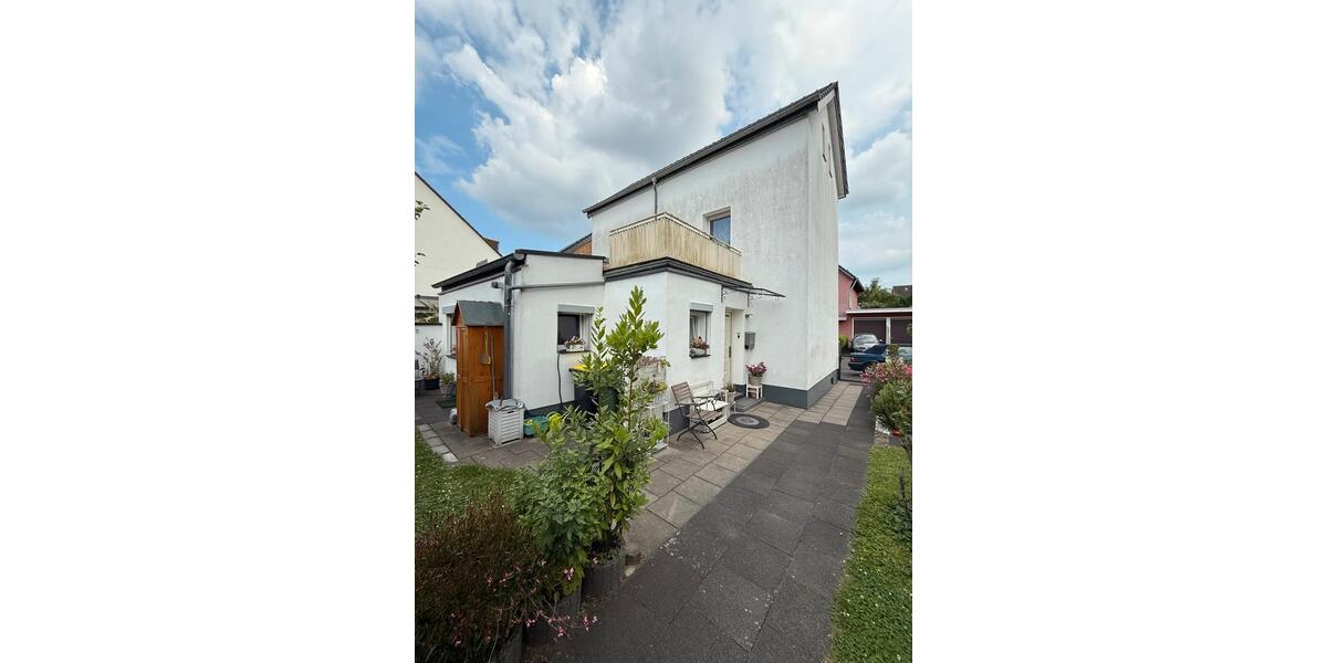 Ein kleines Haus mit Seele mit Garten in Beuel 5 zimmer