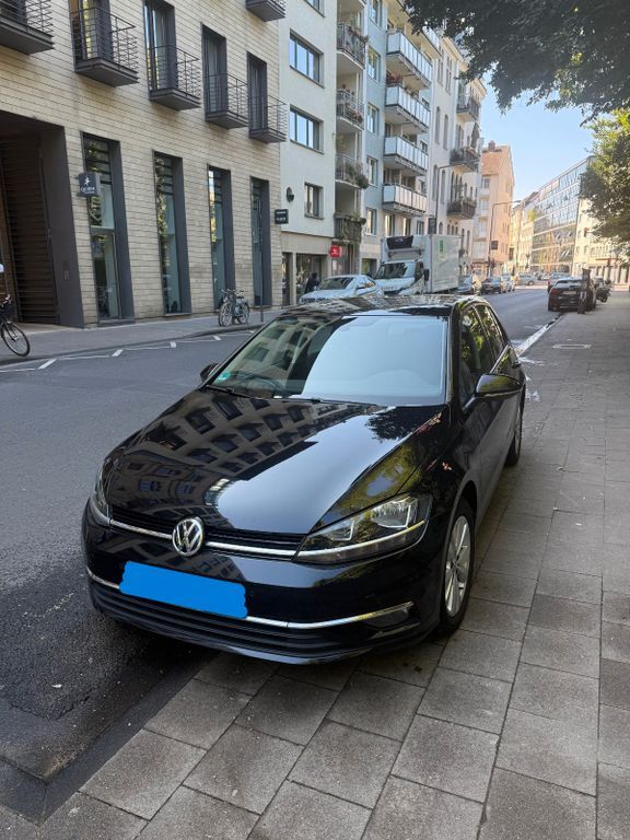 VW Golf 78.000 km 14.765 € Köln 50933