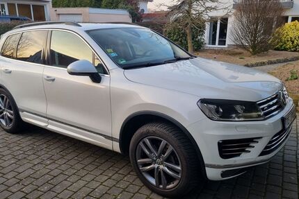 VW Touareg 127.900 km 25.700 € Köln 50968