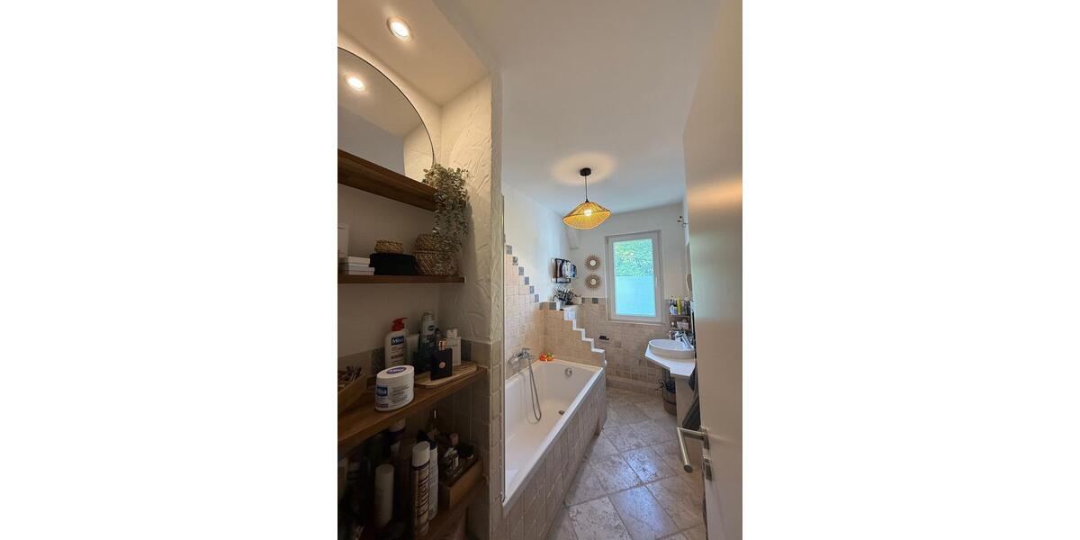 Etagenwohnung Köln Kalk - 3 Zimmer, 70 m&sup2;, 1.200&euro; | Angebot:26409022