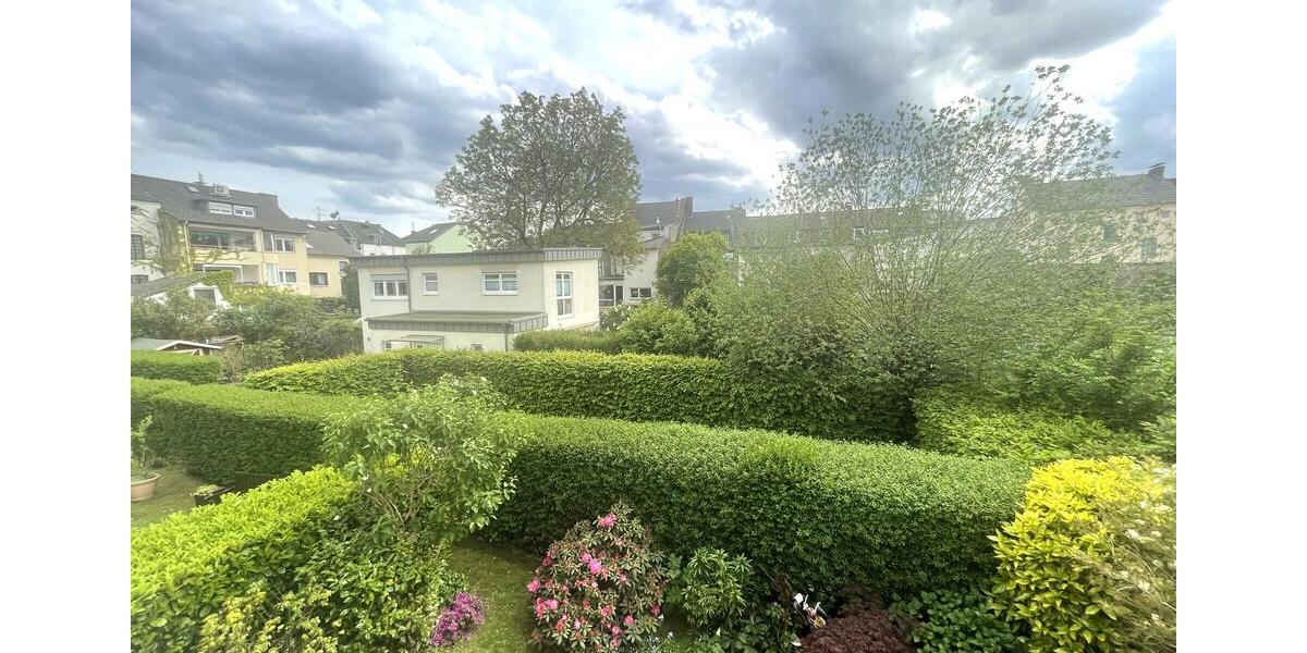 Etagenwohnung Siegburg - 3 Zimmer, 98 m&sup2;, 1.300&euro; | Angebot:26477678