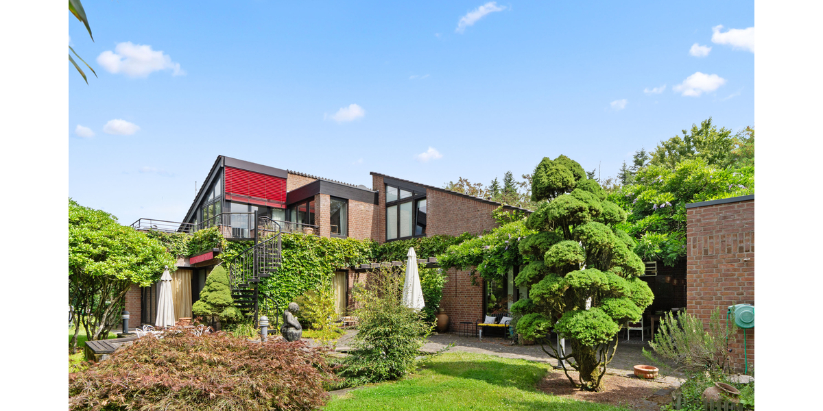 Top Lage in Bonn-Röttgen: Hochwertiges, flexibel nutzbares Architektenhaus mit Einliegerwohnung und Traumgarten. - Einfamilienhaus Bonn / Röttgen Röttgen | Angebot:24813522